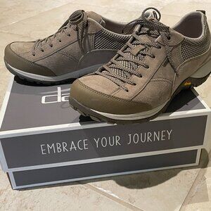 Dansko Waterproof Shoe Size 41